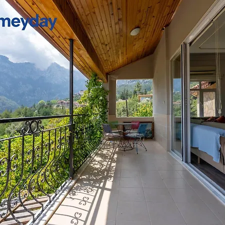 Mountain With Pool Villa *