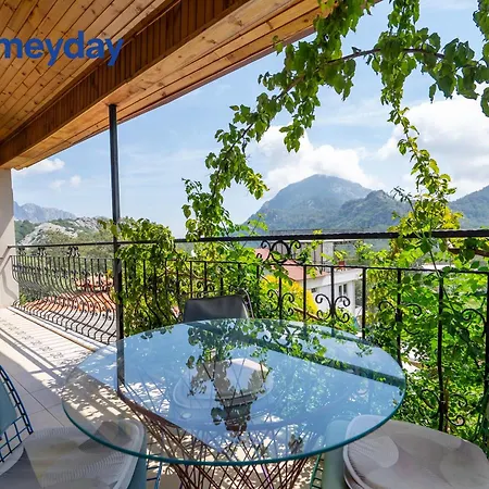 Villa Mountain With Pool