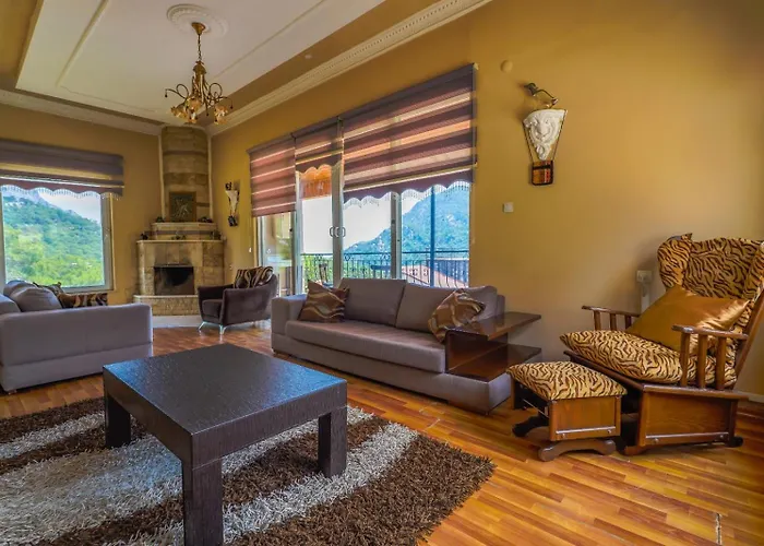 Mountain With Pool Villa *