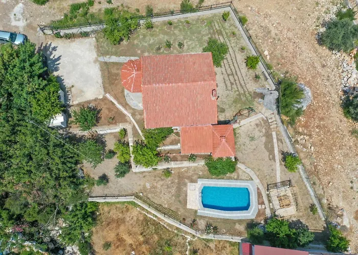 Mountain With Pool * Hacisekililer