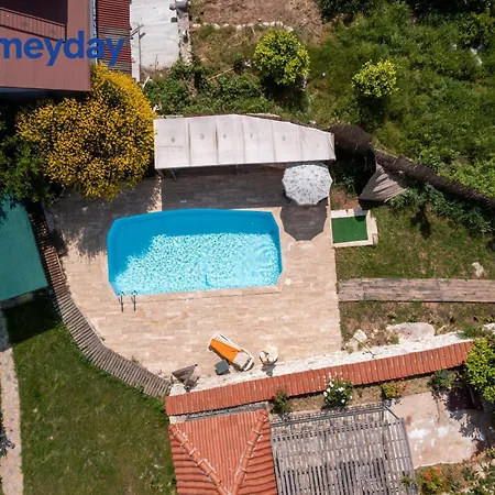 Mountain With Pool * Hacisekililer